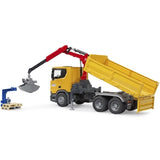 Bruder Scania Super 560R Baustellen-LKW mit Kran und 2 Paletten