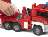 Bruder MAN Feuerwehr mit Drehleiter